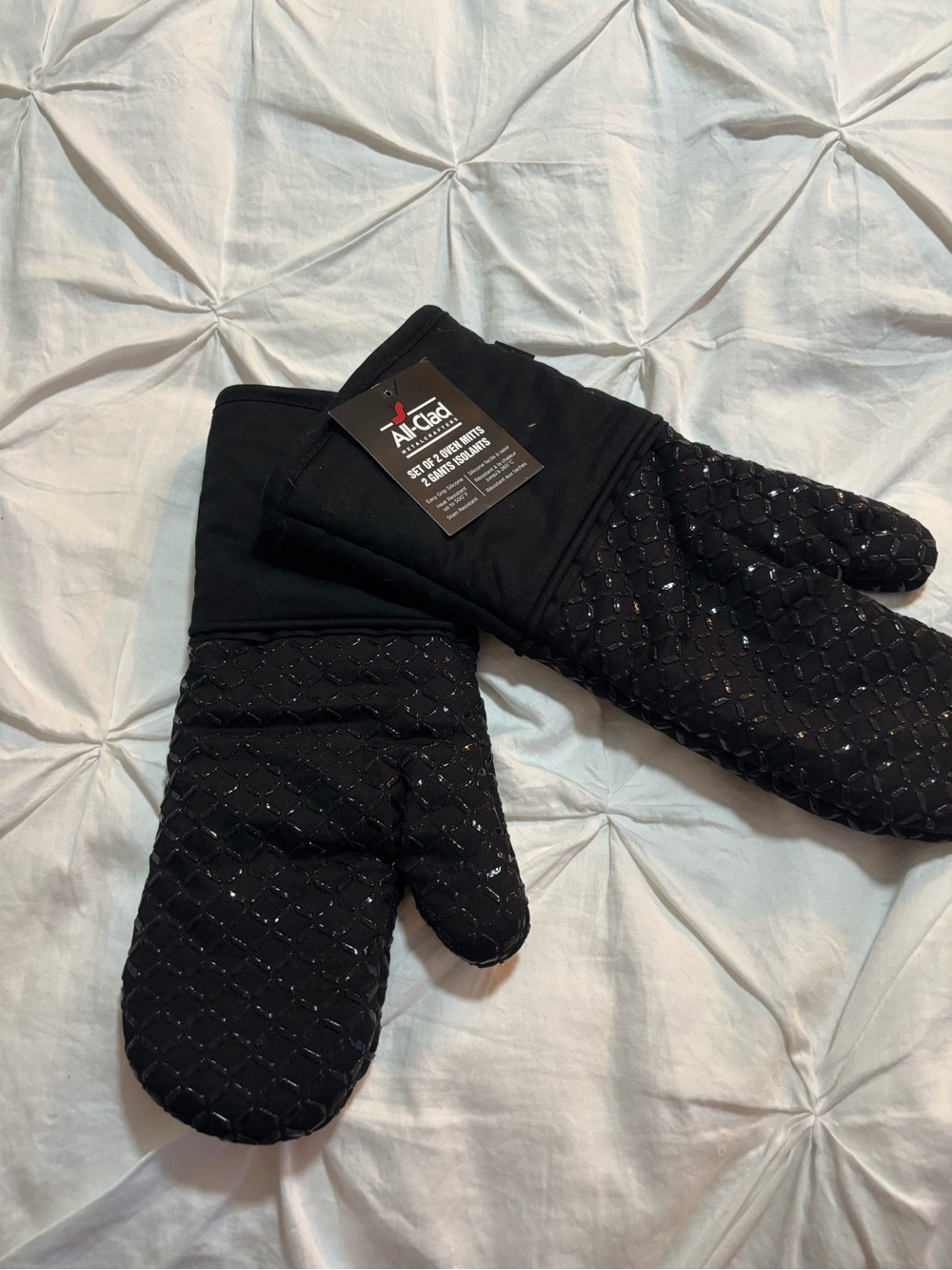 All-Clad Black Quilted Oven Mitts - Heat-Resistant Kitchen Gloves (Pair)
